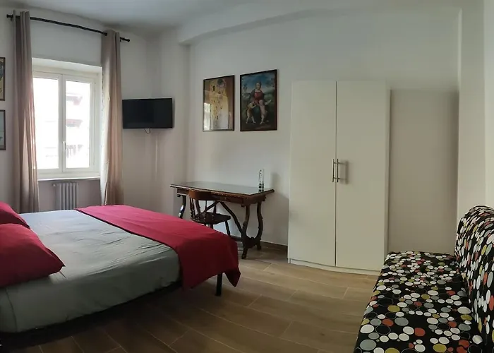 Theresa Apartment